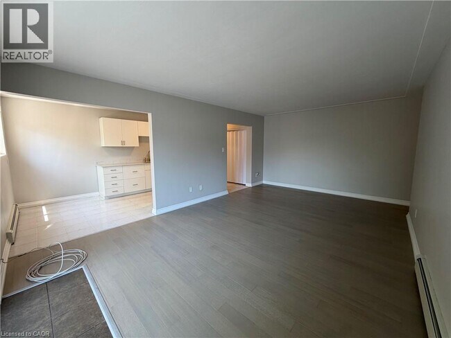 Photo du bâtiment - 122 SIXTH Avenue Unit# 203