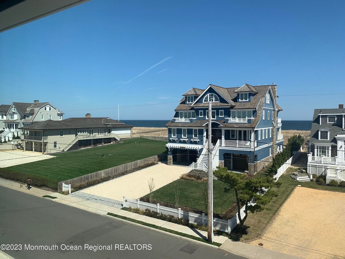 962 East Ave, Mantoloking, NJ 08738 House Rental in Mantoloking