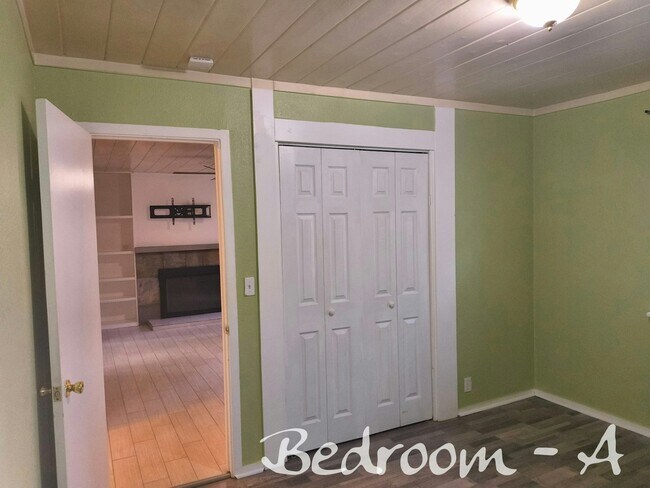 Foto del edificio - 2564 Elwood Ave