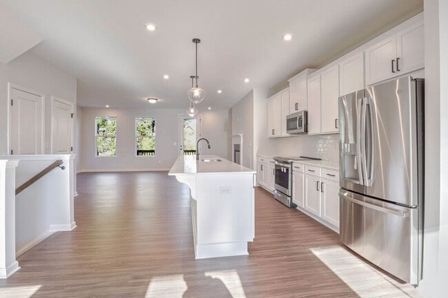 Building Photo - 1471 Creekside Cir NW
