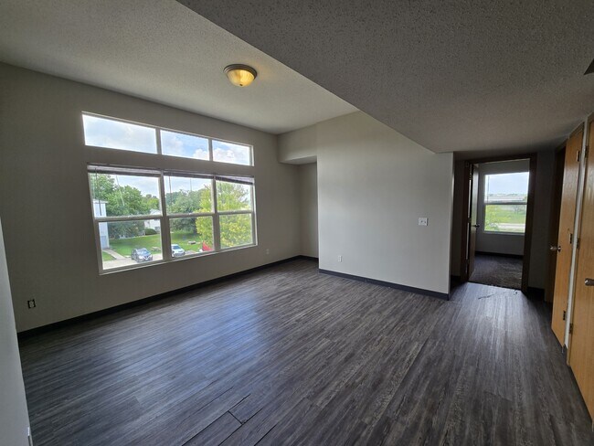 Foto del edificio - 60 Miller Ave SW