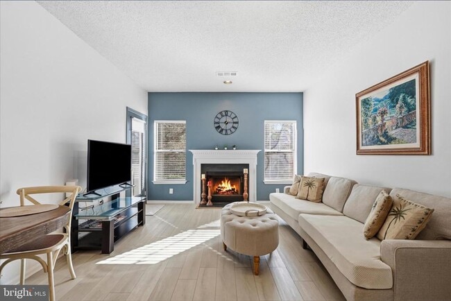 Building Photo - 14317 Climbing Rose Way