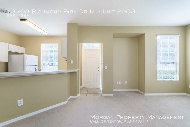 Building Photo - 13703 Richmond Park Dr N