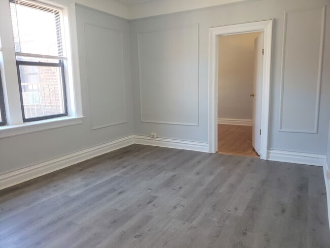 Living Room - 117 Corbin Ave