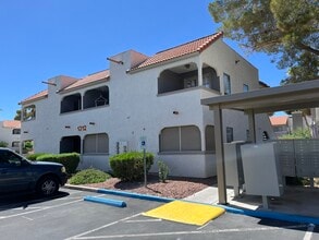 Building Photo - 1312 Bass Dr