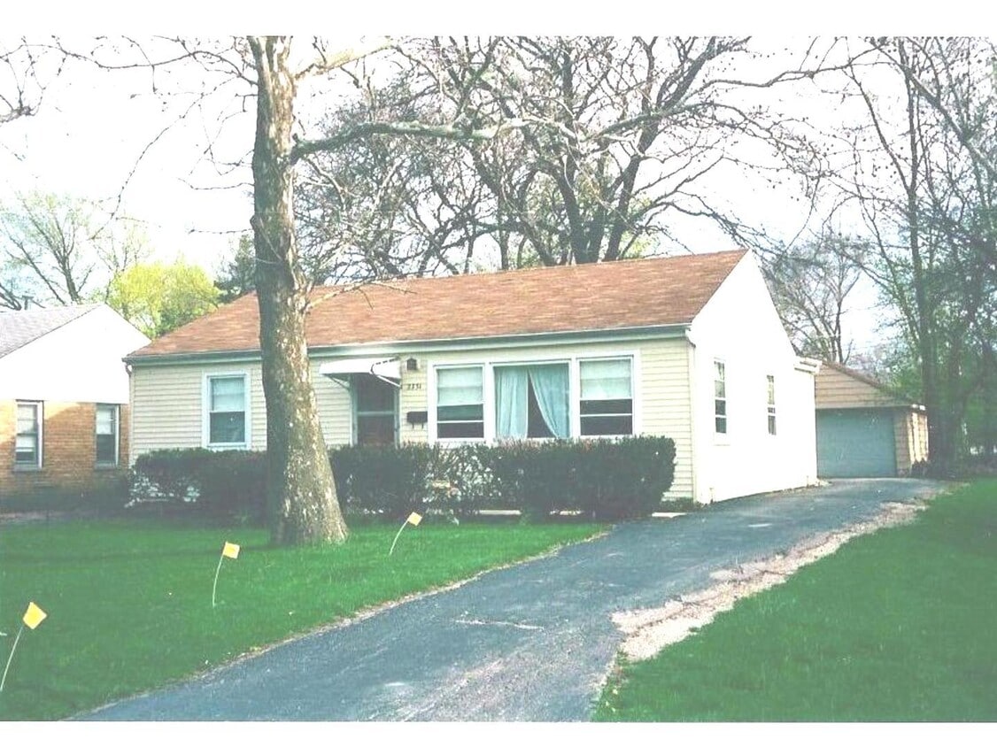 Primary Photo - 2231 Harrison St