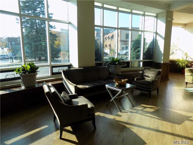 Foto del edificio - 130 Post Ave