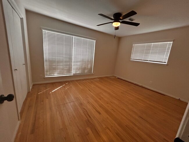 Building Photo - 3613 Crandon St