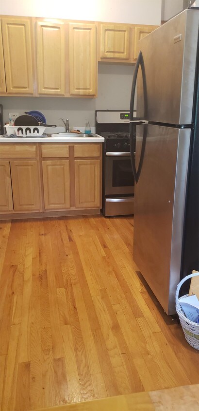 Foto principal - 4228 N Kenmore Ave