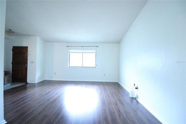 Foto del edificio - 1624 SW 77th Terrace