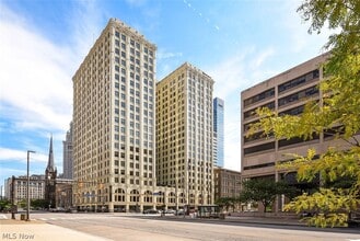 Building Photo - 99 W St Clair Ave