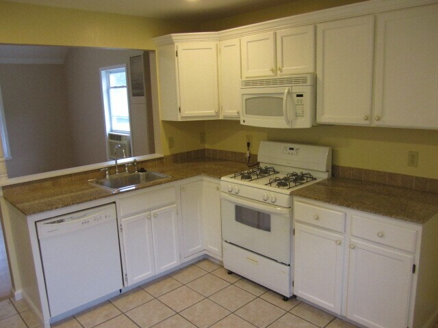 Foto del edificio - 10826 Lejean Dr