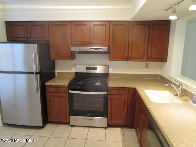 Building Photo - 278 Fairfield Pl
