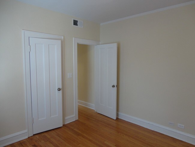 Foto del edificio - 4029 N Monticello Ave