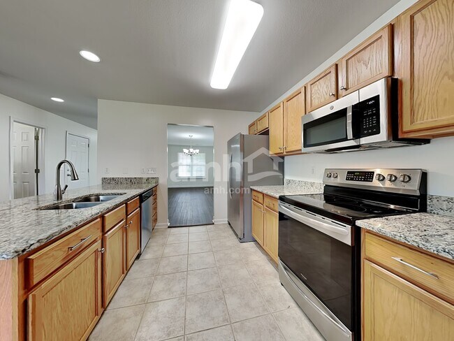 Foto del edificio - 917 Peachtree Meadows Cir