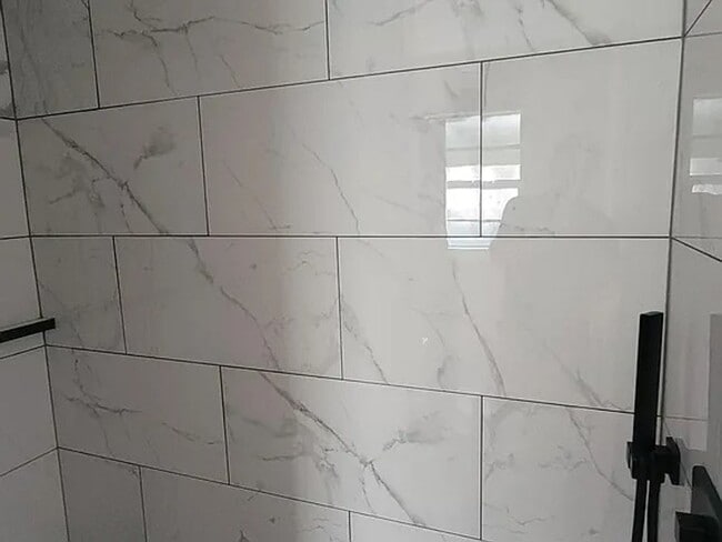 Building Photo - Deval beautiful home
