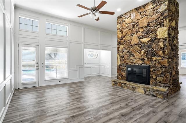 Building Photo - 2212 Valcourt Dr