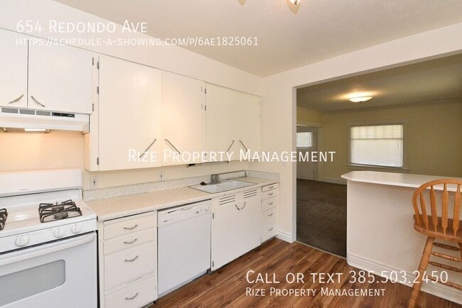 Photo - 654 E Redondo Ave House