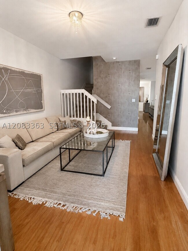 Foto del edificio - 7512 NW 108th Path