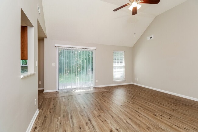 Building Photo - 7807 Lobilia Ln