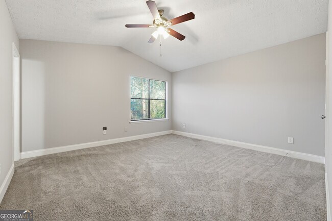 Foto del edificio - 2623 Laurel View Dr