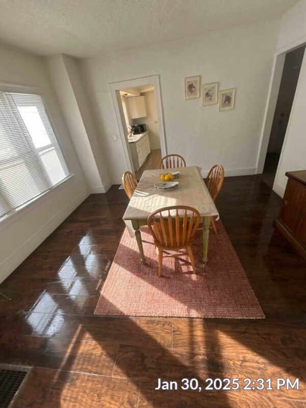 Foto del edificio - 74 S Anderson Ave