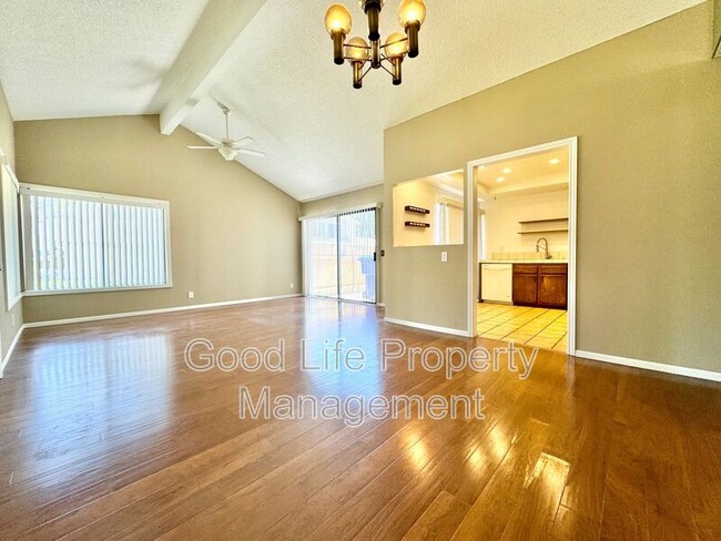Building Photo - 10262 Mirabel Ln