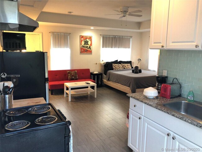 Foto del edificio - 529 NW 88th St