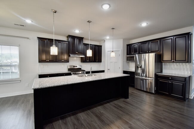Building Photo - 7111 Waterwheel St SW