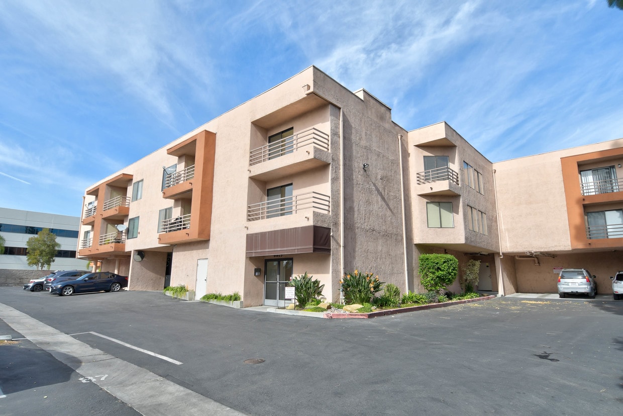138 Apartments for Rent in Canoga Park, CA WestsideRentals