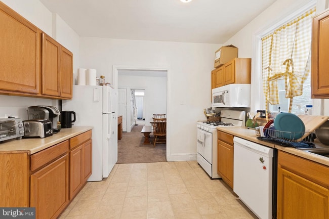Building Photo - 2039 N Gratz St