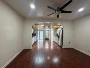 Building Photo - 289A Cooper St