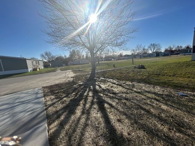 Foto del edificio - 29773 W Deerfield Ct