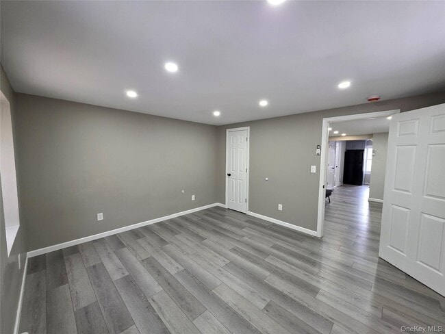 Building Photo - 269 Willis Ave