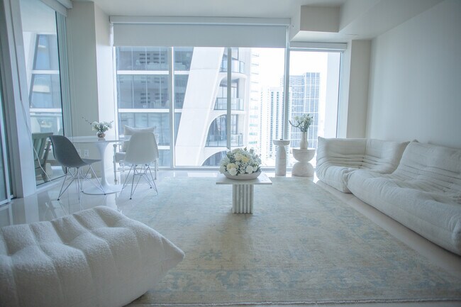 Foto del edificio - 1040 Biscayne Blvd