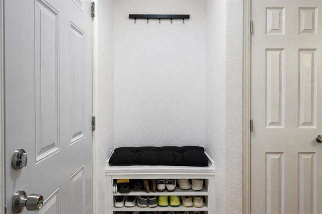 Foto del edificio - 3121 Rutz St