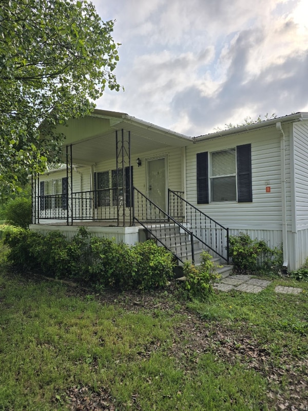 Building Photo - 607 W Point Rd