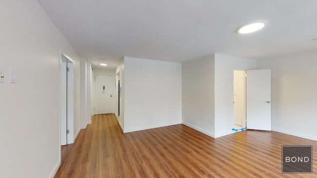 Building Photo - 236 E 36th St