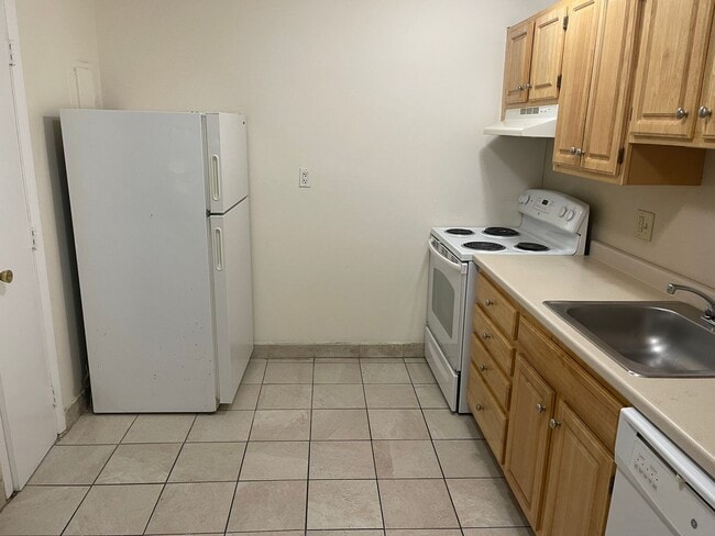 Photo - PACKARS CORNER BU AREA  Modern 1 bed with ... House