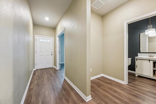 Foto del edificio - 11611 Copperstone Ave