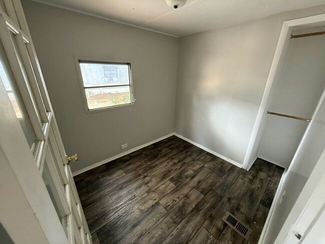 Building Photo - 130 S Suncoast Blvd