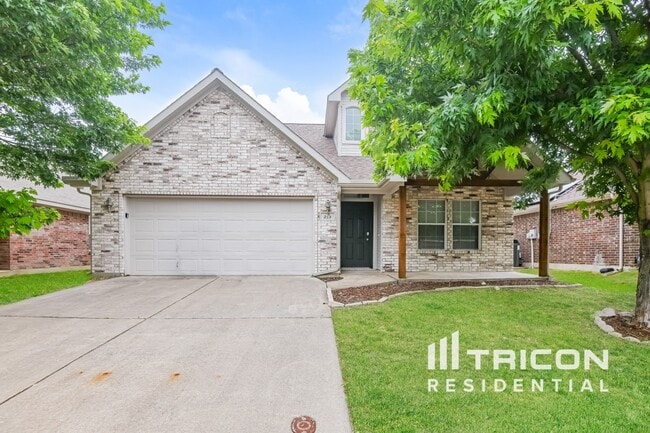 Building Photo - 213 Oak Ridge Dr