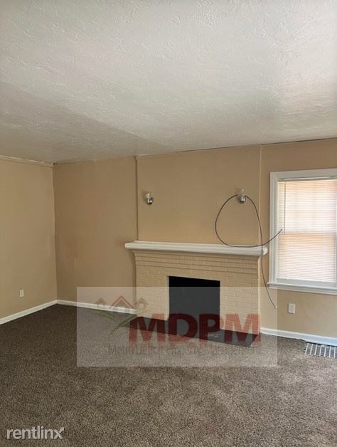 Building Photo - 2 br, 1 bath House - 9921 Mansfield St