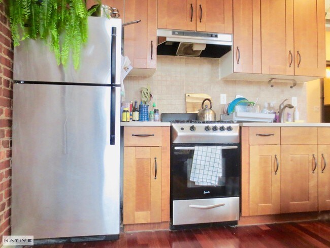 Foto del edificio - 105 Freeman St