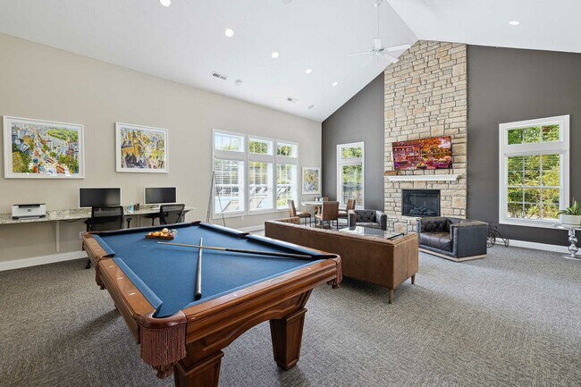 El bosque en Perry Lane - 04 - The Woods at Perry Lane