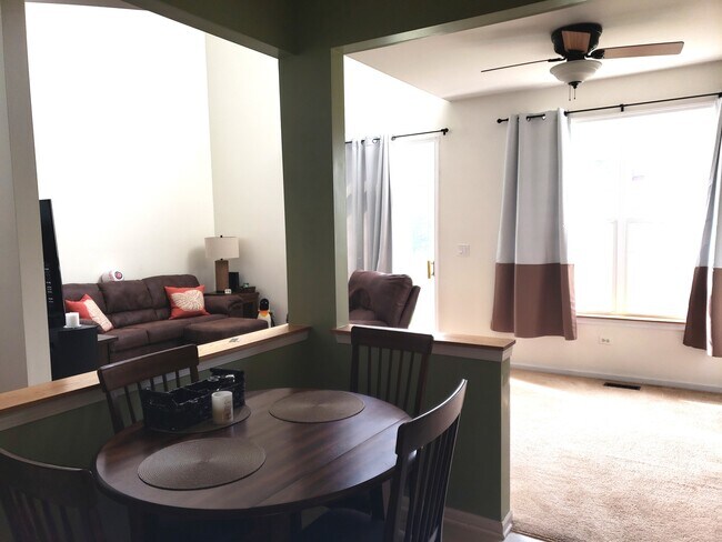Building Photo - 2815 Gypsum Cir
