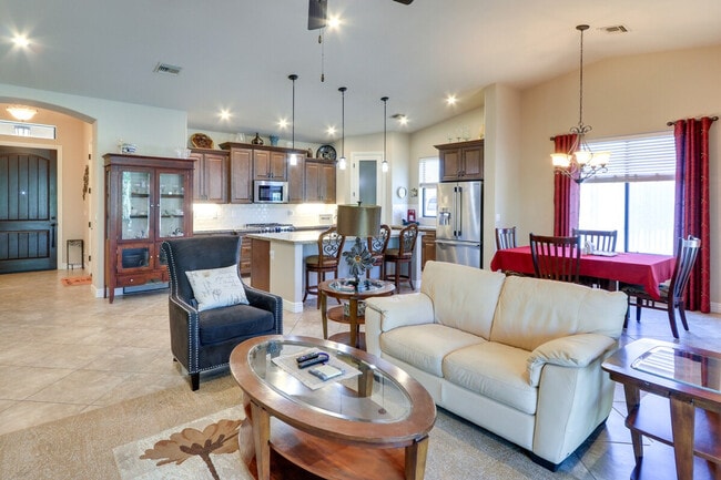 Building Photo - 2514 N Snead Dr