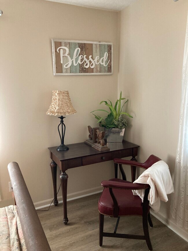 Desk area - 158 Willow Oak Ter