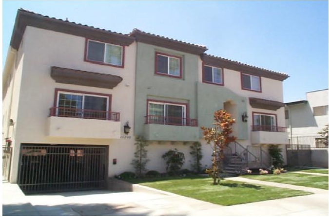 Building Photo - Courtyard Townhomes