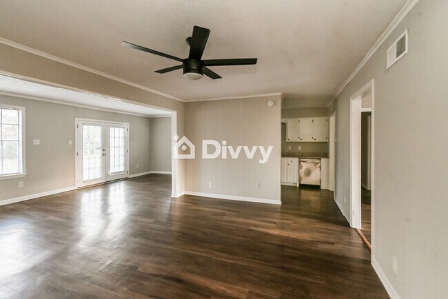 Foto del edificio - 4859 Gill Road